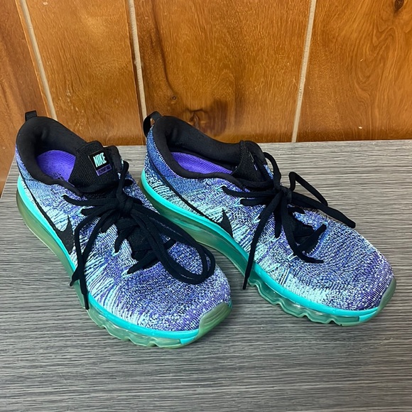 Nike Shoes - Nike Women Flyknit Air Max
